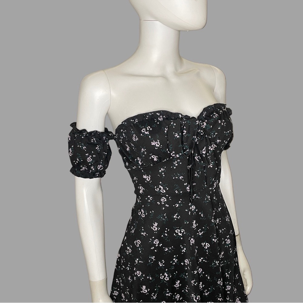 Prettylittlething Off The Shoulder Floral Print Skater Girl Dress - Picture 2 of 5